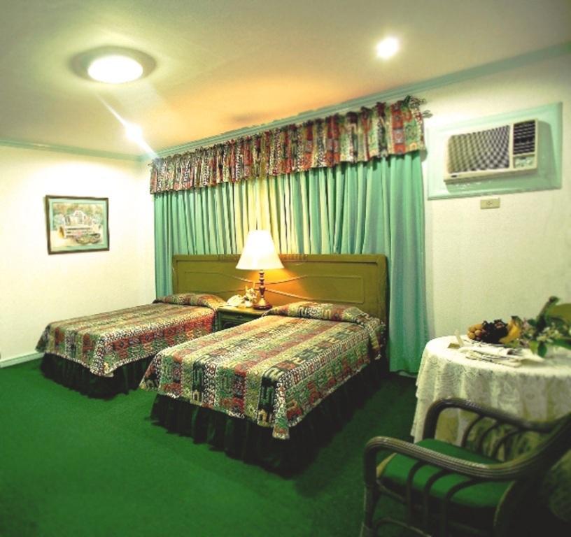 Villa Margarita Hotel Davao Ruang foto